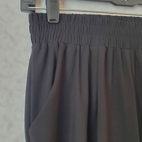 Bobeau Black Dressy Joggers - Picture 3 of 5